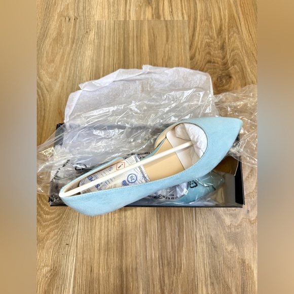 Nine West Blaha Light Blue Suede Kitten, Heel Flats Size 6 M NIB - Picture 7 of 7